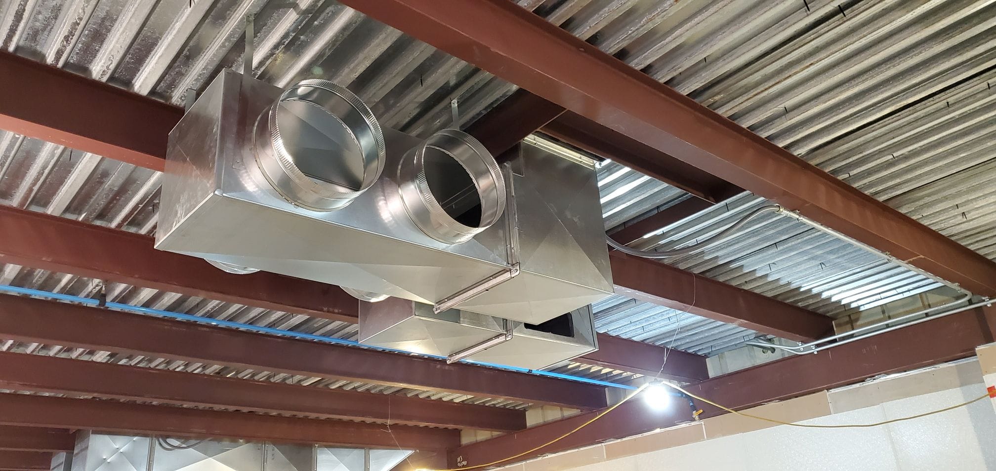 Industrial HVAC rooftop installation