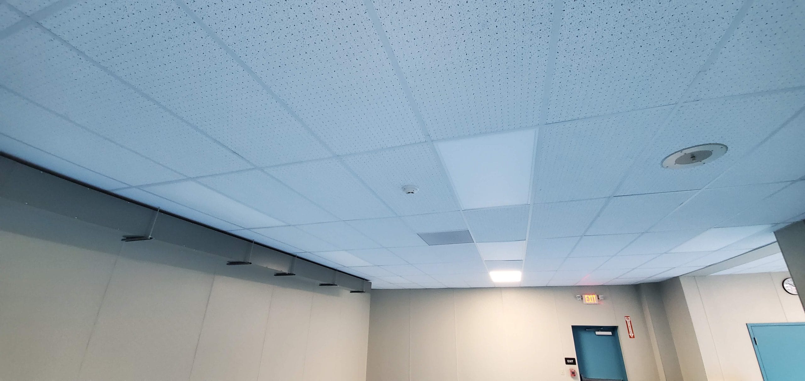 Perforated ceiling air distribution TCS