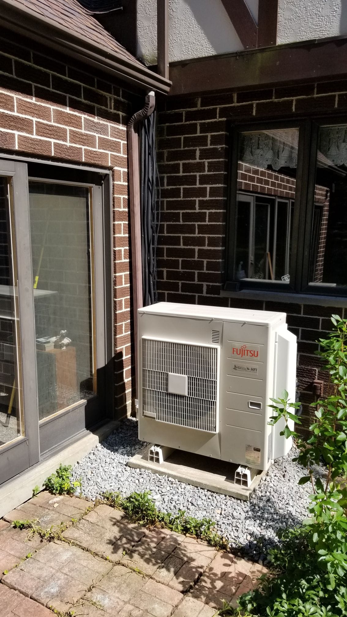 Residential air conditioning installation